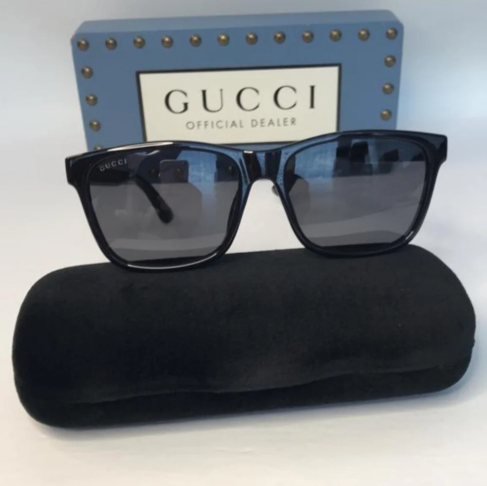 Authentic New Gucci Logo GG0746SA Sunglasses001 - Black - Grey